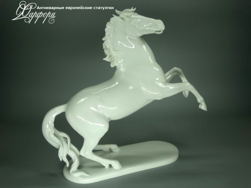 Купить фарфоровую статуэтку Rosenthal Конь на дыбах